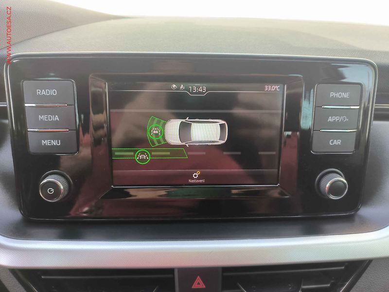 Škoda Scala (2019) 1.0 TSI, 1.maj,ČR, Ambition - fotka 13 z 20