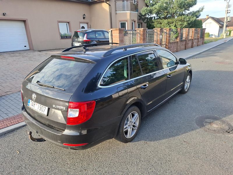 Škoda Superb (2015) 2.0TDI,DSG,xenon,NAVI - fotka 4 z 17