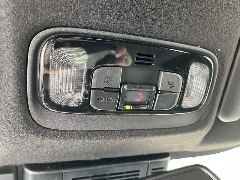 Toyota Yaris Cross 1.5 HEV Style (2x4) - fotka 23 z 24