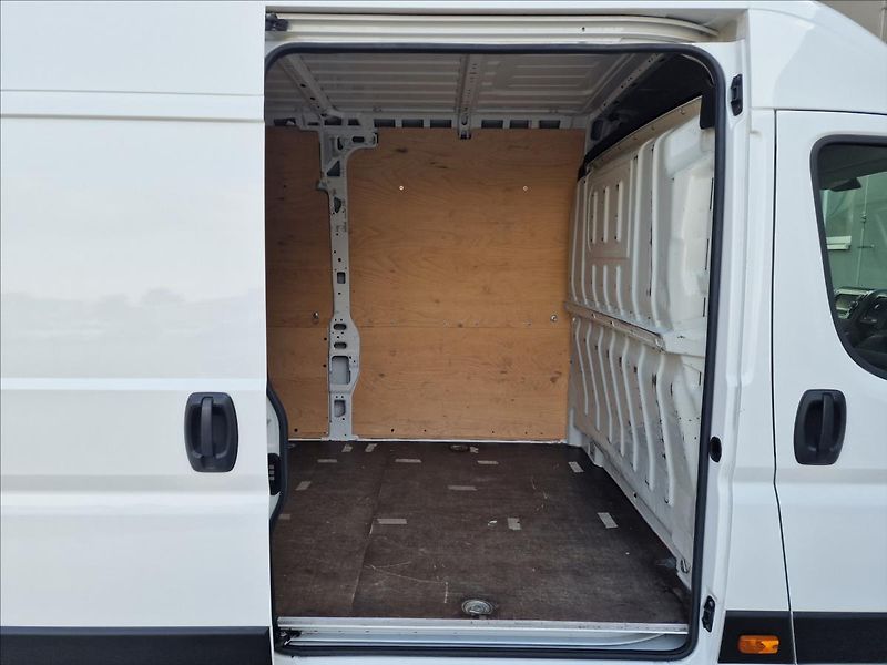 Peugeot Boxer 2.2HDI 103kW L4H2,ČR,1.Maj. - fotka 17 z 48