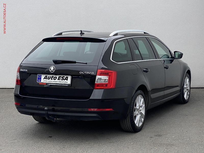 Škoda Octavia (2018) 1.6 TDi, Style, DSG, kůže - fotka 4 z 20