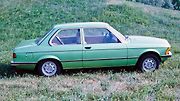 Dvoudveřové kupé s dvoulitrem o výkonu 123 koní (92 kW) si dokonce sám opravoval v garáži. Dvouleté vlastnictví bohužel skončilo bouračkou, kterou zřejmě zavinil špatný stav vozu.