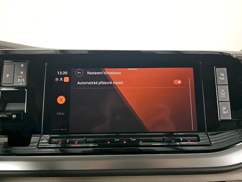 Volkswagen Multivan (2023) 2.0TDI DSG 110KW STYLE TAŽNÉ N - fotka 16 z 35