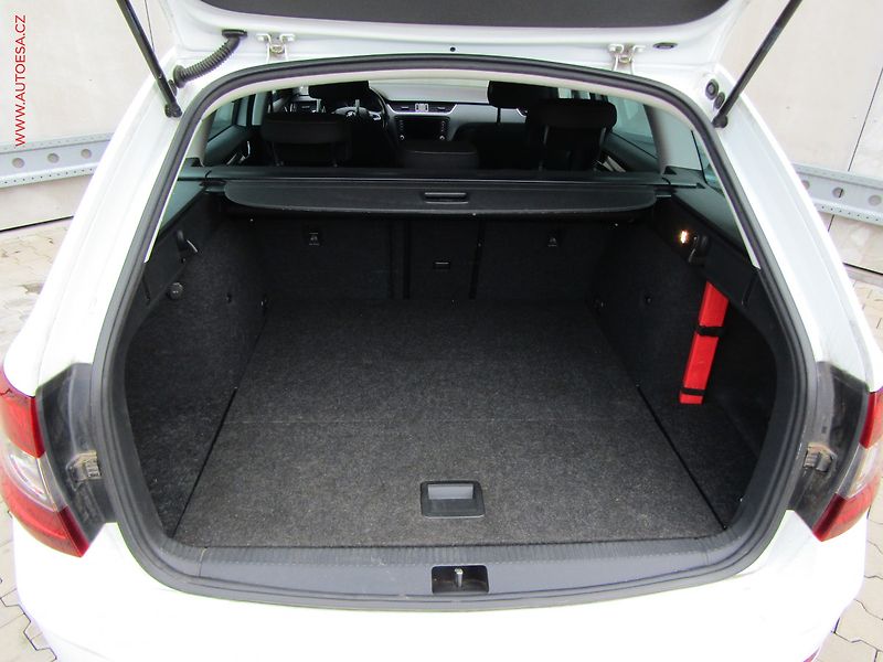 Škoda Octavia (2018) 2.0 TDi, Clever, LED - fotka 7 z 18