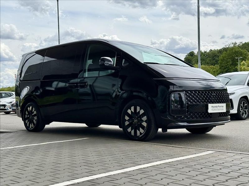 Hyundai Staria 1,6 T HEV 7M  Luxury Panorama - fotka 4 z 26