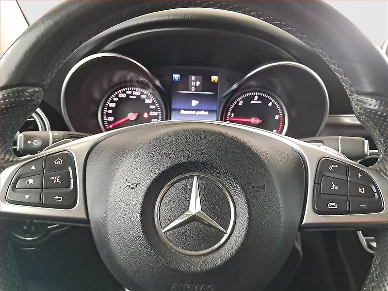 Mercedes-Benz GLC (2017) 220 d 4MATIC - fotka 19 z 23