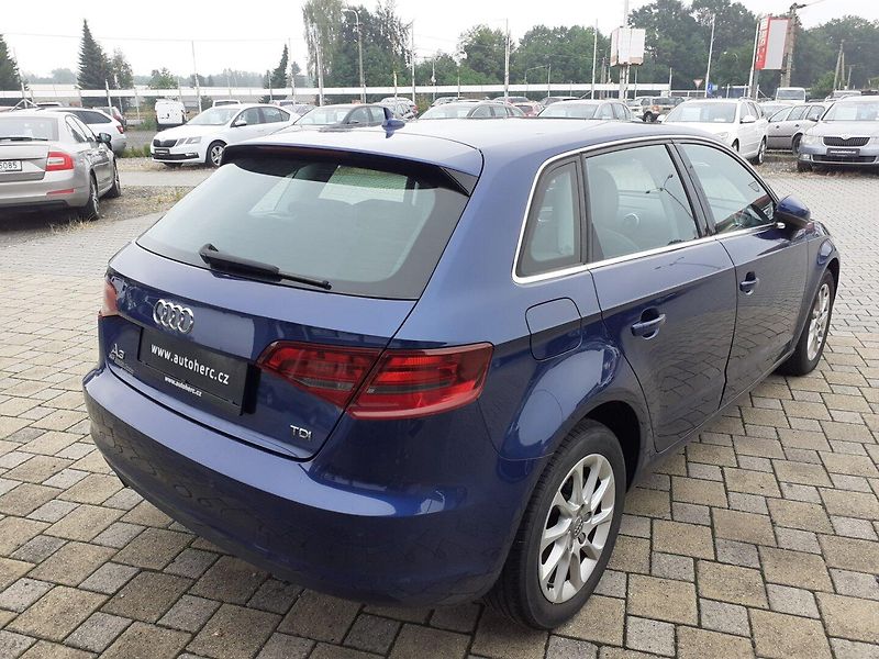 Audi A3 (2013) 1.6 TDi - fotka 4 z 26