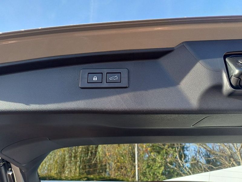 Subaru Outback Touring ES Lineartronic 2,5i 1 - fotka 11 z 25