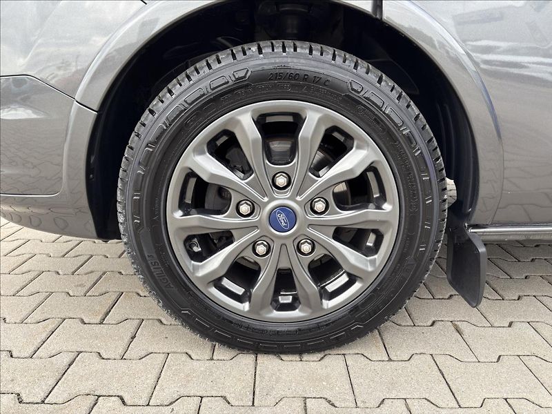 Ford Tourneo Custom 2,0 mHEV 136kW Titanium X L2 - fotka 9 z 45