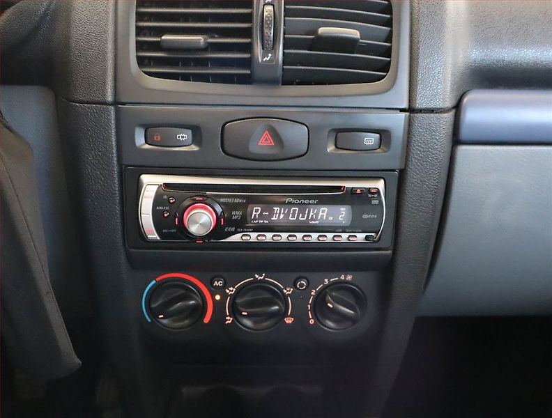 Renault Thalia (2007) 1.2 16V, po STK, Tažné, Klima - fotka 12 z 14
