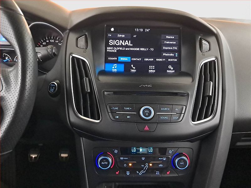 Ford Focus (2018) ST-Line 1.5 EcoBoost, ČR,1.maj - fotka 12 z 20