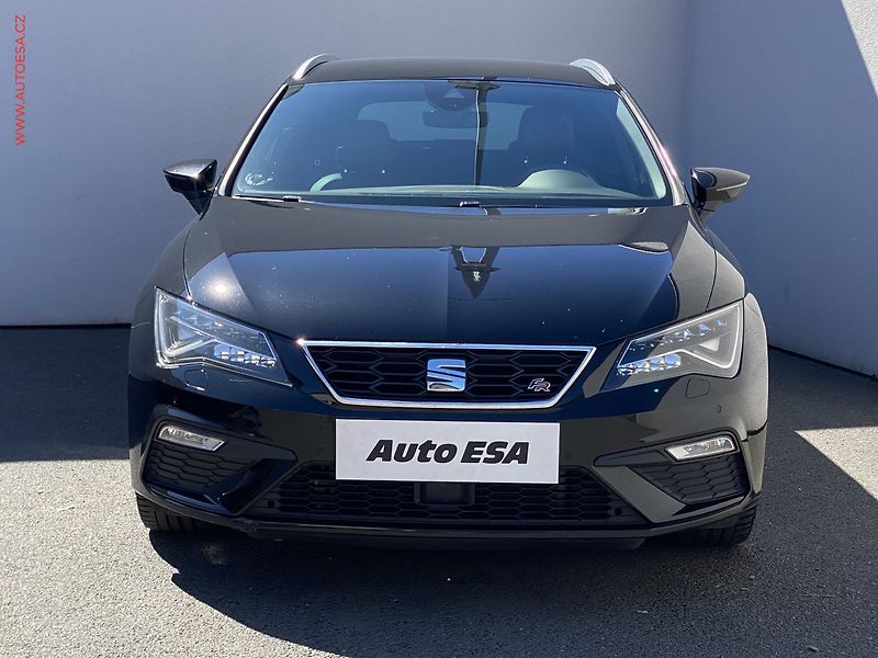 Seat Leon (2017) 1.8 TSi, FR, DSG, LED, kamera - fotka 2 z 18