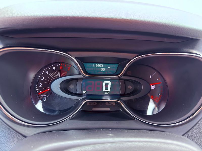 Renault Captur 0.9 TCe Intens, ČR, Serviska - fotka 18 z 25