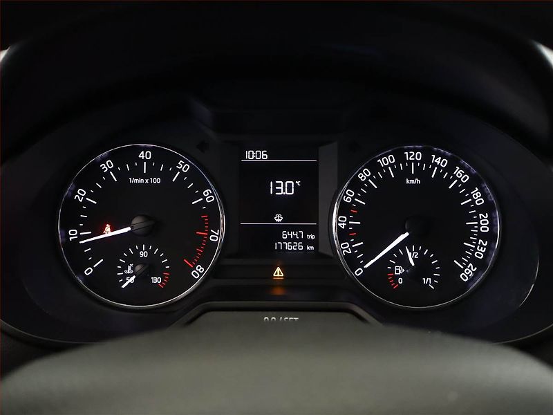 Škoda Octavia (2013) 1.2 TSI - fotka 9 z 12