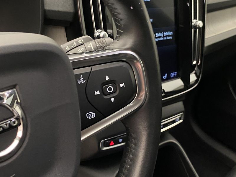 Volvo XC40 T4 AWD INSCRIPTION AUT CZ - fotka 21 z 47