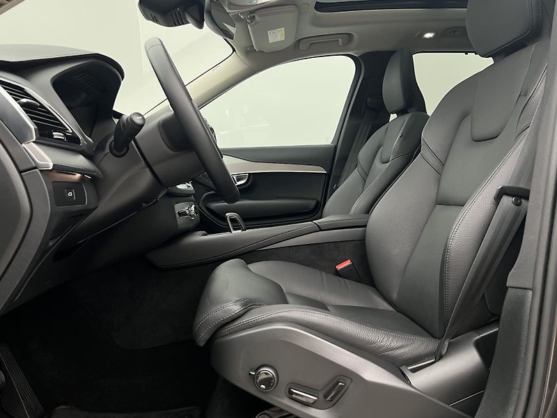 Volvo XC90 B5 AWD BRIGHT PLUS REZERVACE - fotka 3 z 50