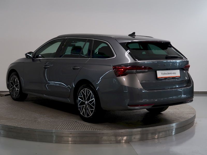 Škoda Octavia (2024) TOP SELECTION 1.5TSI 110KW - fotka 7 z 41