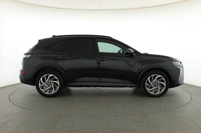 DS Automobiles DS7 Crossback (2023) 1.5 BlueHDI - fotka 6 z 18