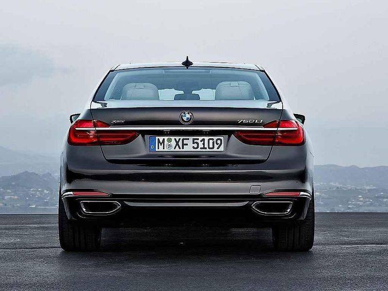 BMW řady 7.