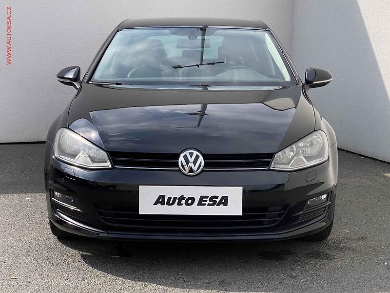 Volkswagen Golf (2013) 1.2 TSi VII, Comfortline - fotka 2 z 18