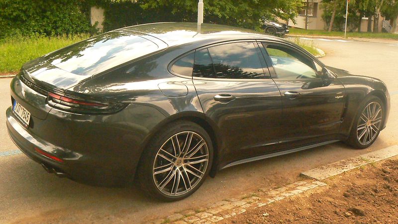 Porsche Panamera (2019) - fotka 3 z 20