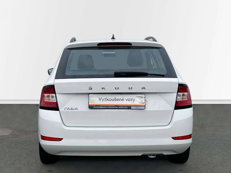 Škoda Fabia (2021) 1.0 TSI 70kW Ambition Combi - fotka 10 z 20