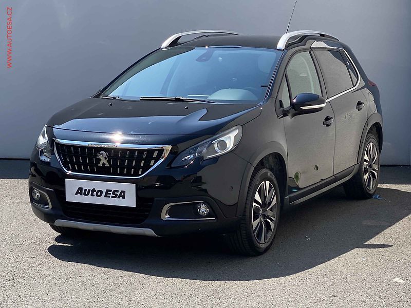 Peugeot 2008 (2017) 1.2PT, Allure, TZ - fotka 3 z 17