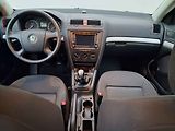 Škoda Octavia (2005) 2.0 FSI 4x4, ČR, AC, TZ - náhled 8