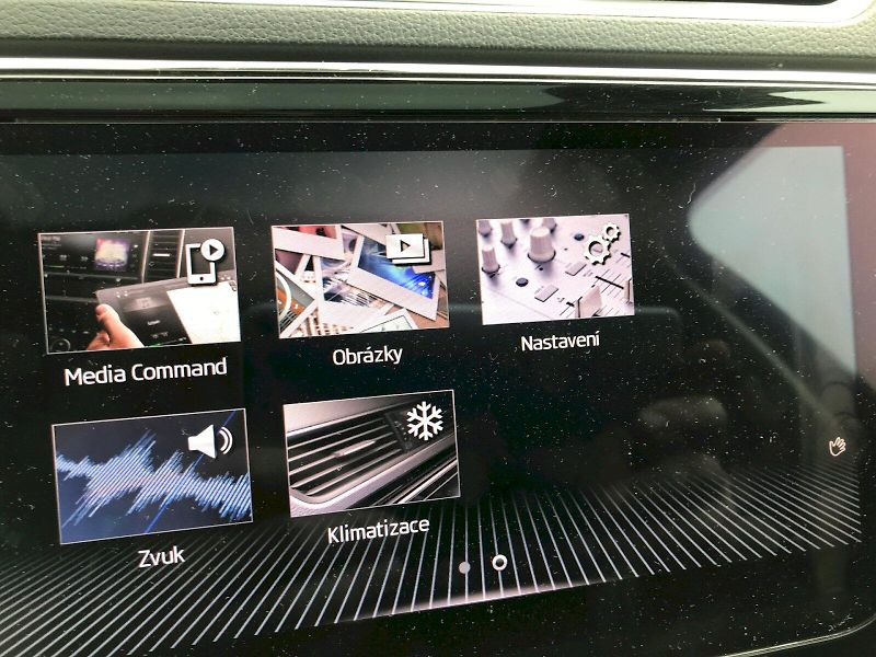 Škoda Superb (2020) GRT L K TS 200/2.0 A7A - fotka 28 z 35