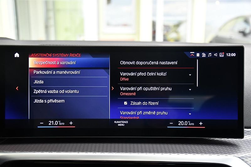 BMW Řada 3 320d xDrive MSPORT ČR 3LZÁRUKA - fotka 35 z 44