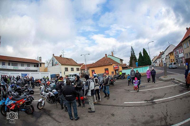 Vánočka 2024. Podívejte se, jak vypadal tradiční sraz motorkářů ve Slavkově.