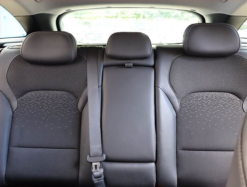 Hyundai i30 (2020) 1.4 T-GDI, Serv.kniha, Kůže - fotka 10 z 22