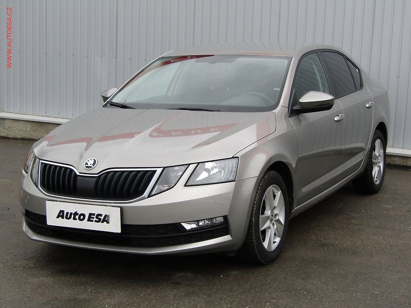 Škoda Octavia (2018) 1.0TSi, ČR, Ambition Fresh - fotka 3 z 19