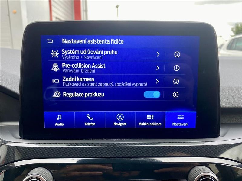Ford Kuga 2,0 EcoBlue  ST-LINE AWD záruk - fotka 31 z 52