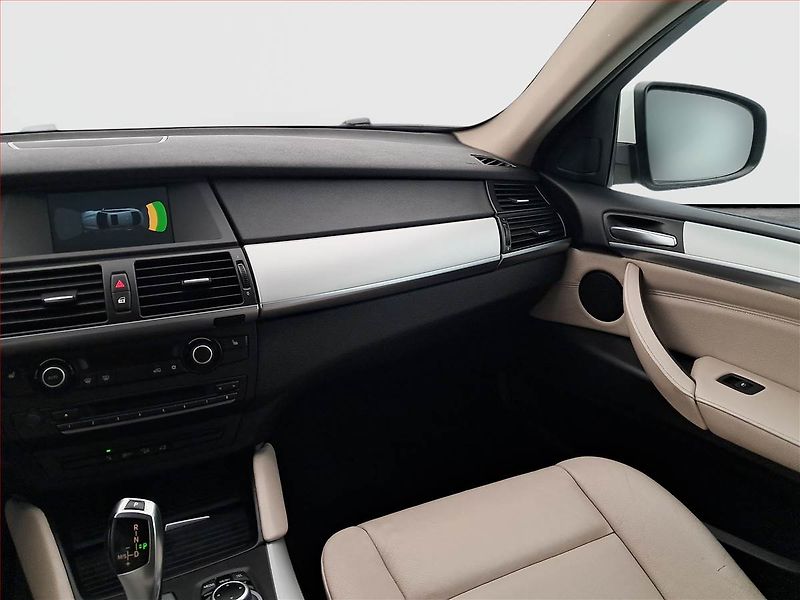BMW X6 (2013) xDrive30d, 4X4, Automat - fotka 8 z 22