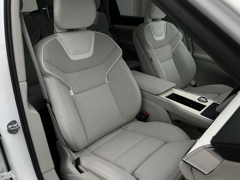 Volvo EX90 (2026) PURE ELECTRIC TWIN ULTRA  - fotka 28 z 50