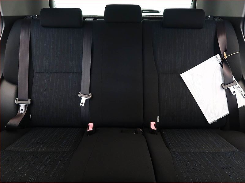 Toyota Auris (2009) 1.6 Dual VVT-i, Serv.kniha - fotka 10 z 15