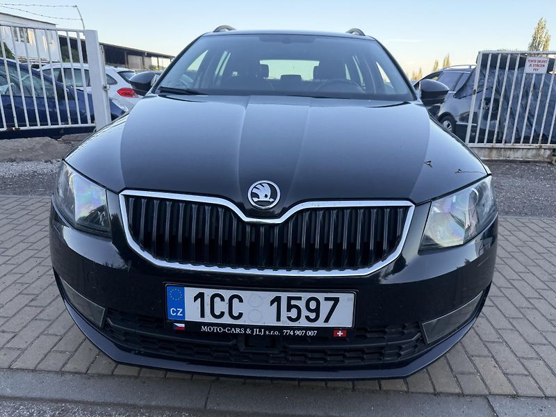 Škoda Octavia (2017) 1.6tdi - fotka 4 z 52