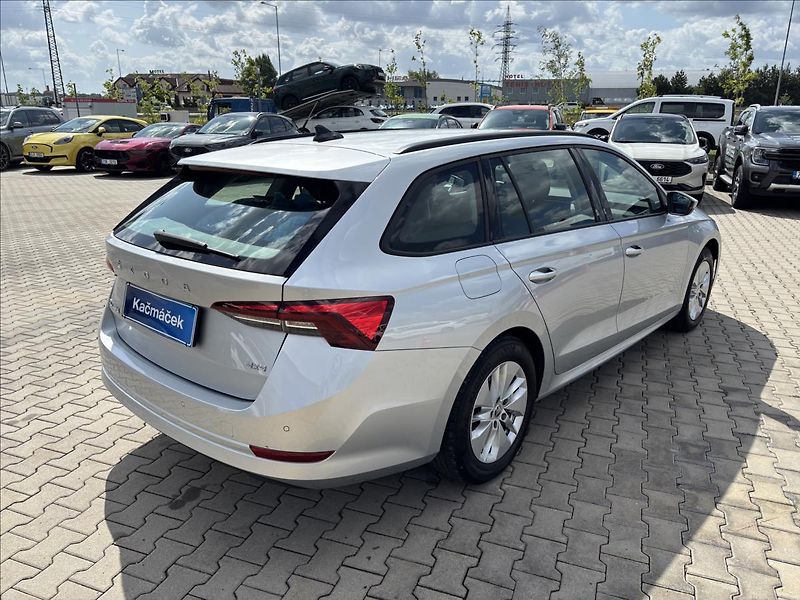 Škoda Octavia 2,0 TDI 110kW Ambition DSG 4x4 - fotka 5 z 42