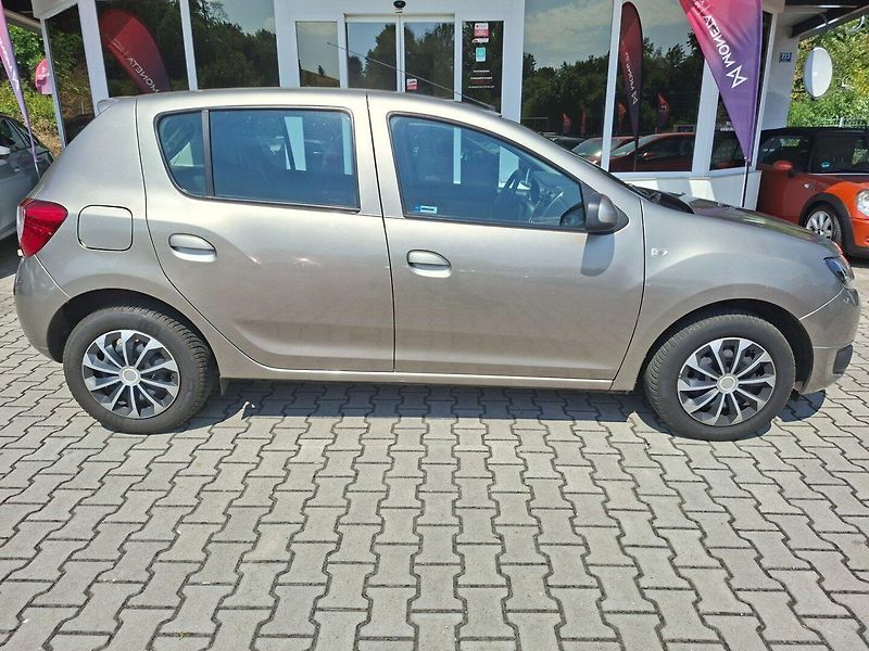 Dacia Sandero (2014) 1.2i 55kW -KLIMA-NOVÉ V ČR - fotka 9 z 36