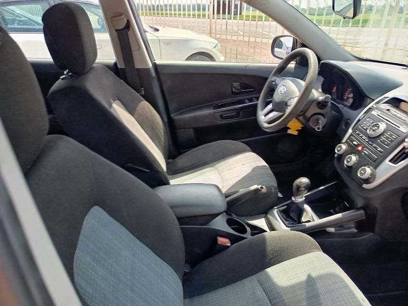 Kia Ceed (2010) 1.4SW - fotka 33 z 37