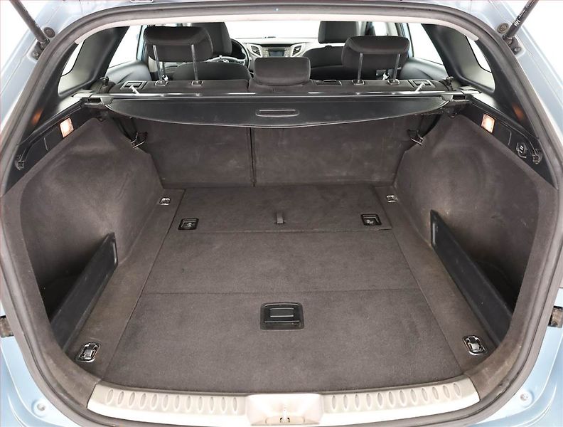 Hyundai i40 (2012) 1.7 CRDi, pěkný stav - fotka 15 z 15