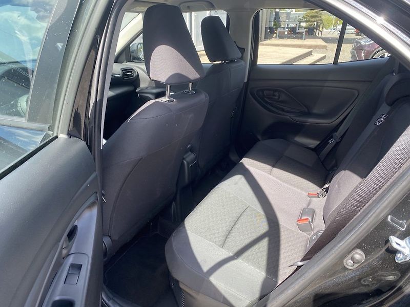 Toyota Yaris Cross 1.5HEV, ČR-1m, Comfort, DPH - fotka 11 z 26