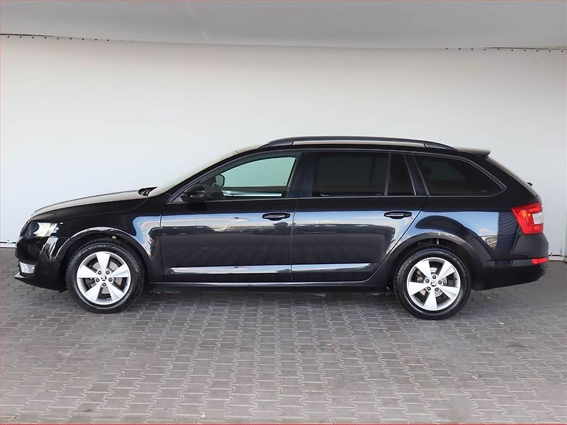 Škoda Octavia (2016) 1.6 TDI, Tempomat - fotka 3 z 18