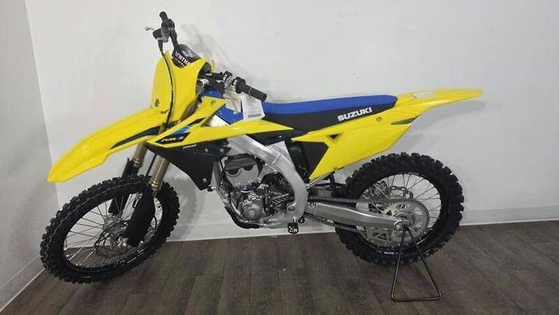 Suzuki RM-Z 250 (2027) 2027 - fotka 1 z 1