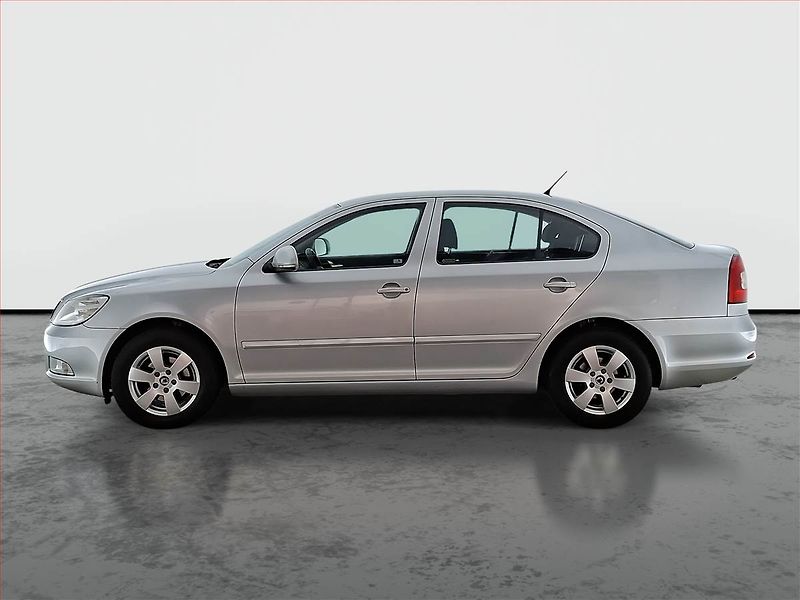 Škoda Octavia (2011) 1.2 TSI, Serv.kniha, po STK - fotka 3 z 16