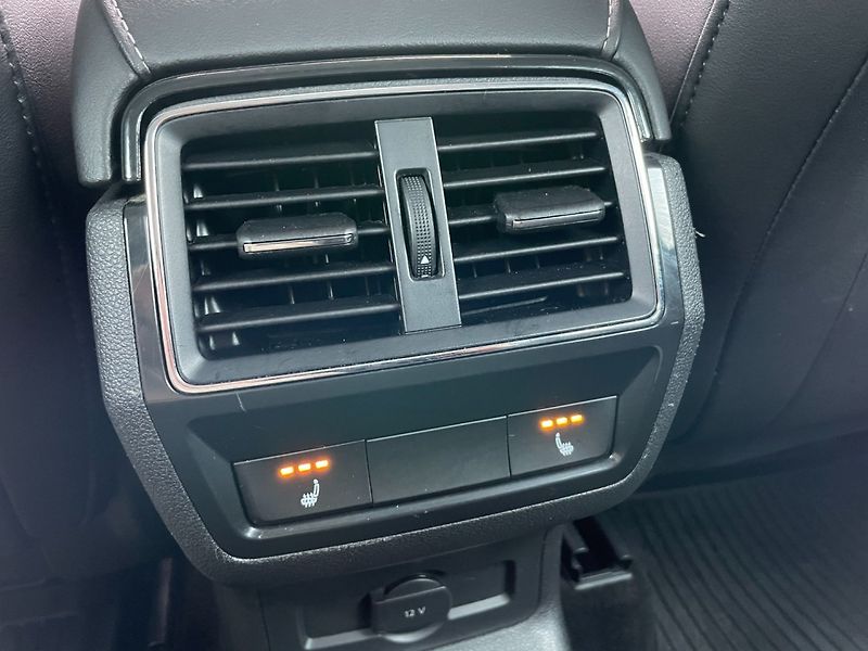 Škoda Karoq (2022) 2.0TDi 4x4! DSG! Style+! Tažné - fotka 22 z 46
