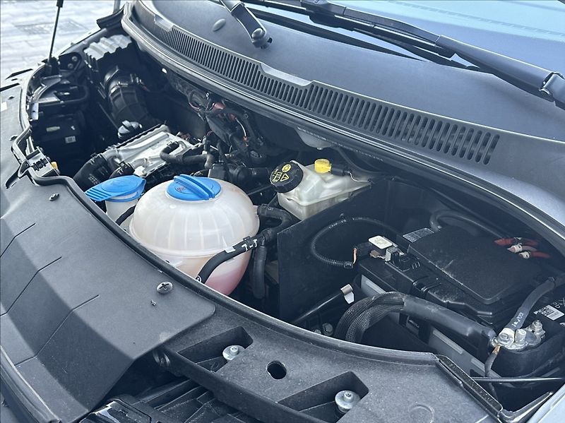 Volkswagen Transporter 2,0 TDI 150PS  L1H1 Van 4x4 - fotka 44 z 53