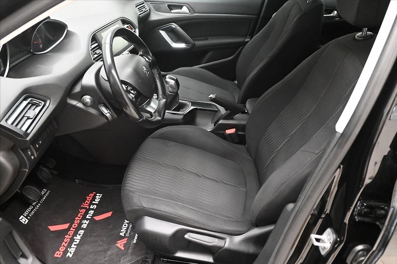 Peugeot 308 1,6 BlueHDi 73kW tažné Záruka - fotka 13 z 29