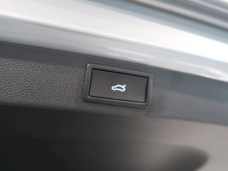 Škoda Karoq (2026) SPORTLINE 1.5TSI 110KW DSG - fotka 42 z 43
